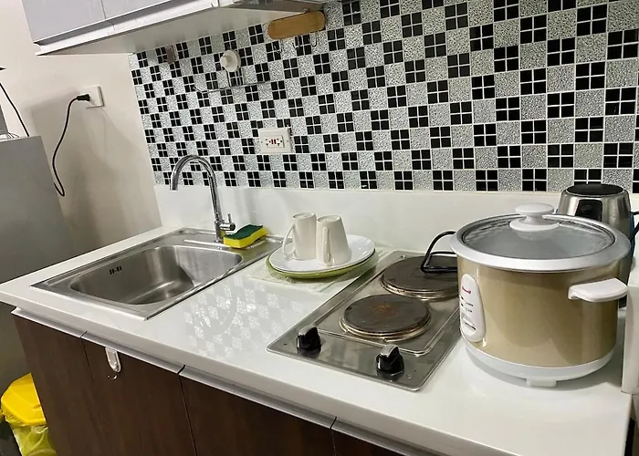 Apartamento Cruise Ship Escape Makati 300 Mbps Gym Swim Park 2271 Manila